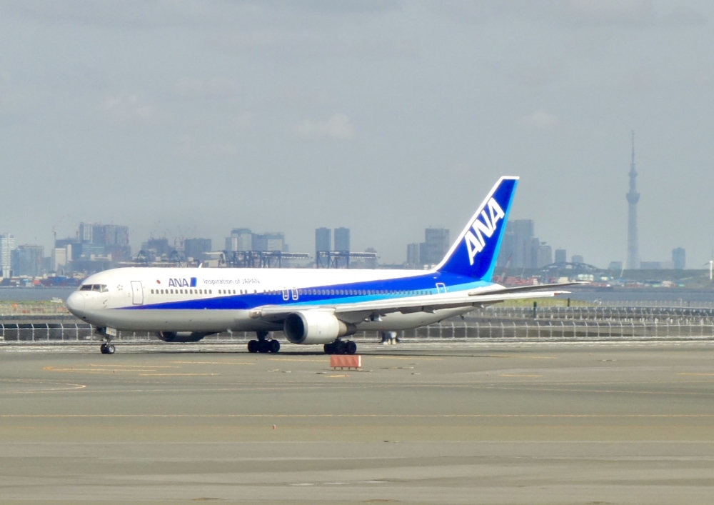 羽田空港航空会社ラウンジとカードラウンジの違いって？