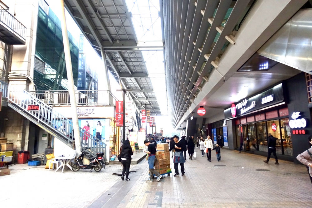 竜陽路駅