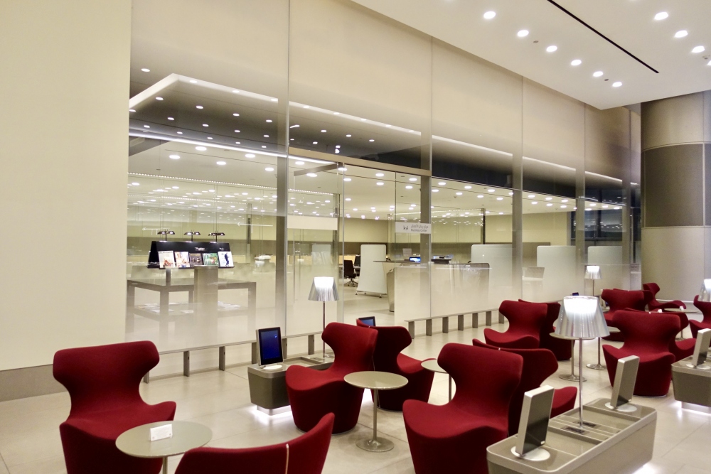 カタール航空ドーハ国際空港アルムルジャンビジネスラウンジのビジネスセンター