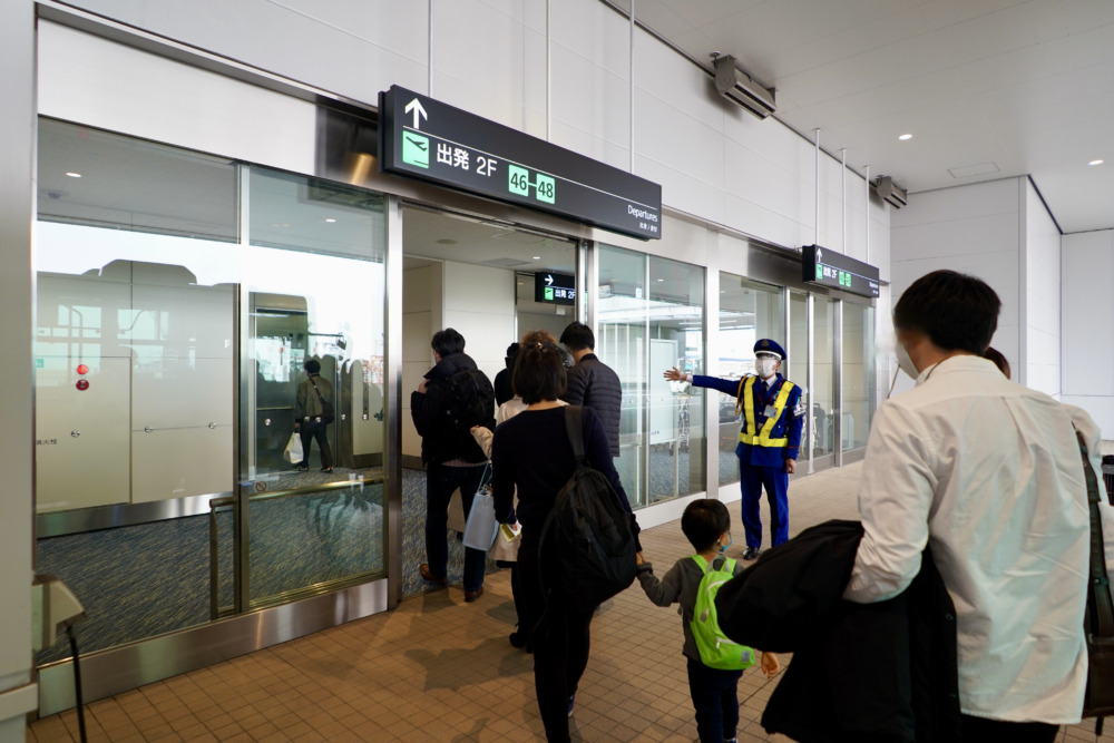 羽田空港第二ターミナルサテライトへの行き方・バス到着