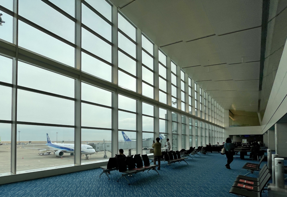 羽田空港第二ターミナルサテライトの全景