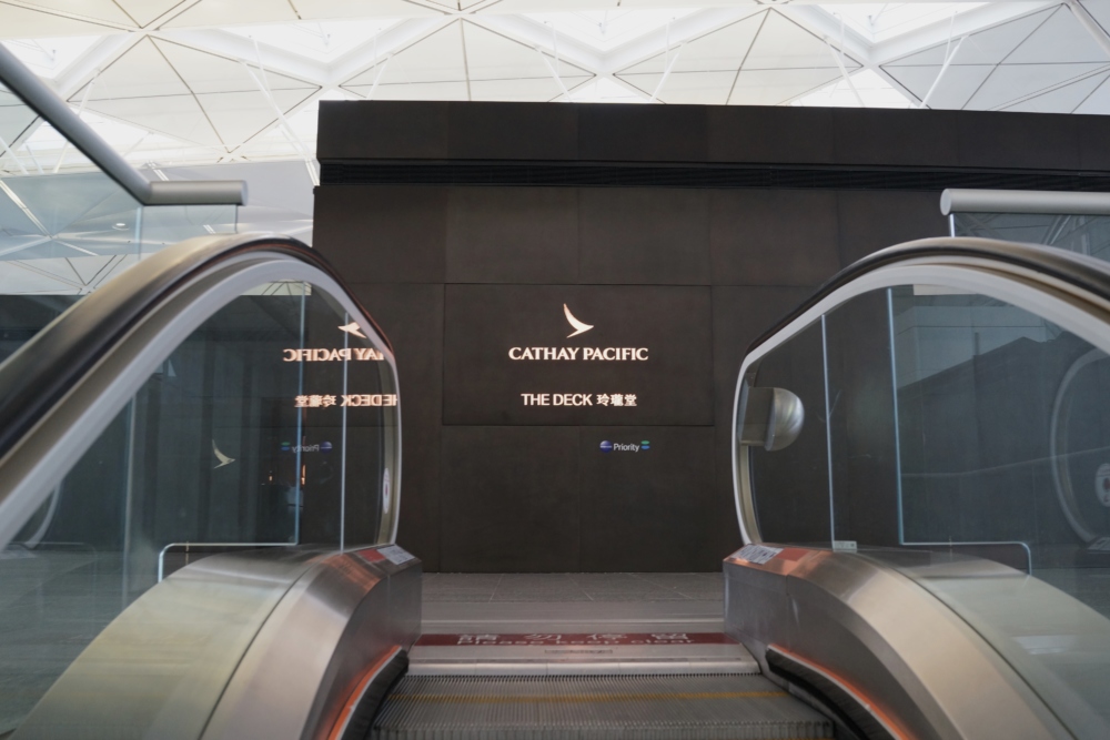 香港国際空港ザ・デッキへのアクセス方法