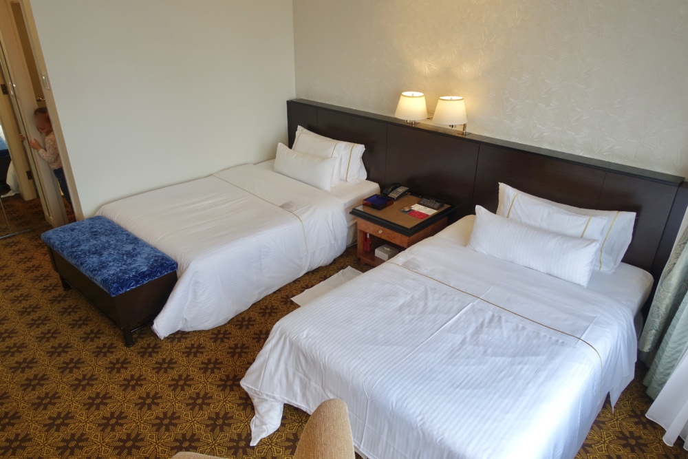 ウェスティンホテル大阪ジュニアスイートのベッド