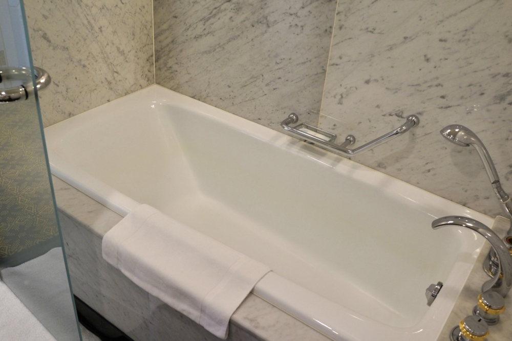 ウェスティンホテル大阪ジュニアスイート・ベッドルームの浴室