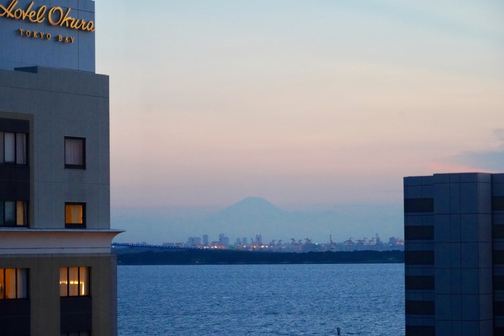 シェラトン・グランデ・トーキョーベイ・ホテル/パークウィング客室からは富士山も