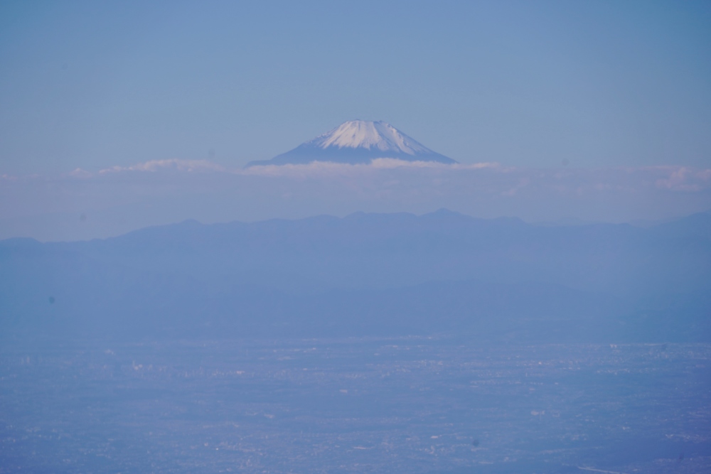 JAL国際線ファーストクラスから眺める富士山