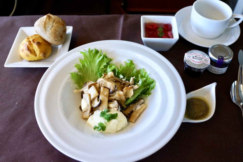 JAL国際線ファーストクラス機内食：フミコの洋食