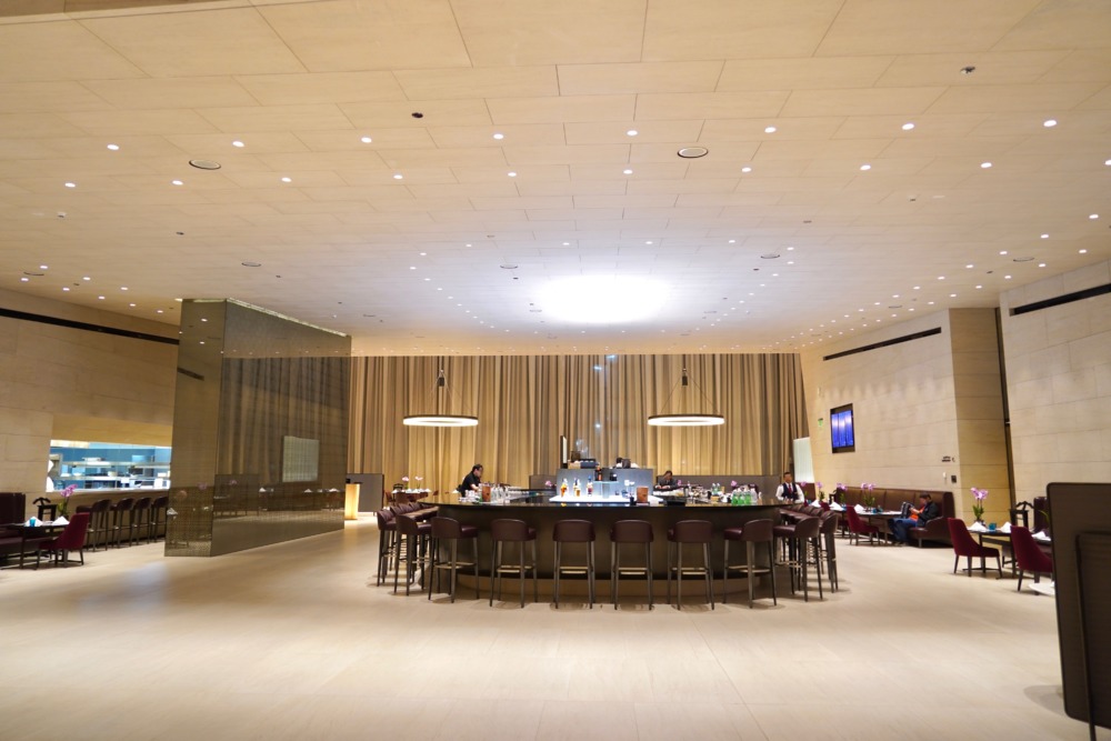 ドーハ・ハマド国際空港カタール航空アル・サファ・ファーストラウンジのレストラン
