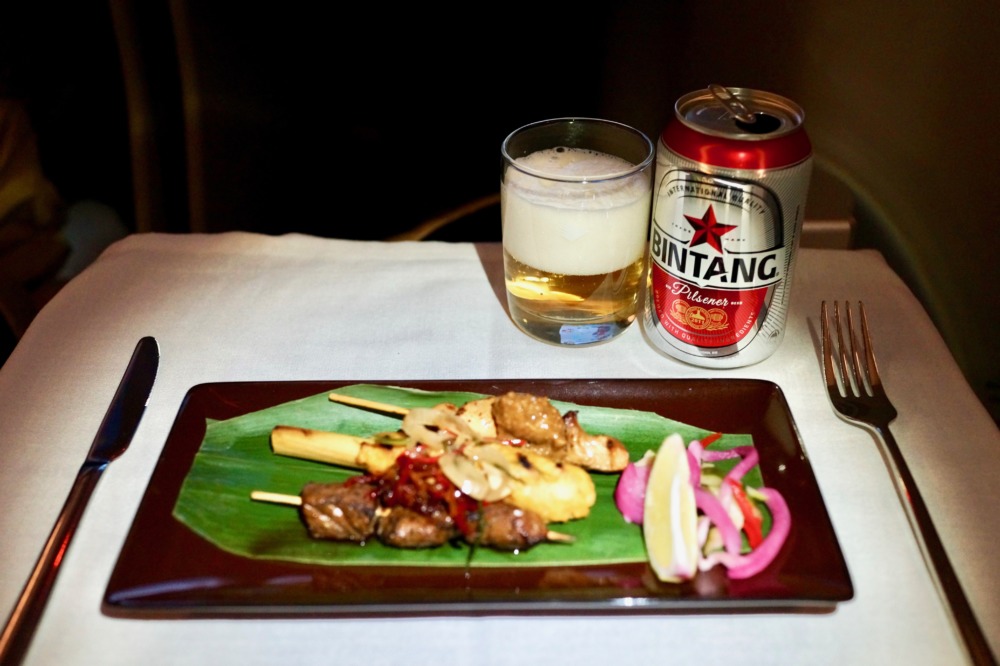ガルーダインドネシア航空・ビジネスクラス・機内食・インドネシア風串焼き盛り合わせ
