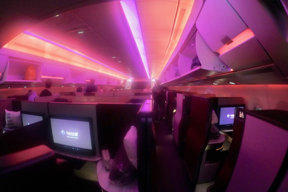 カタール航空Qスイート搭乗記・A380のキャビン内部
