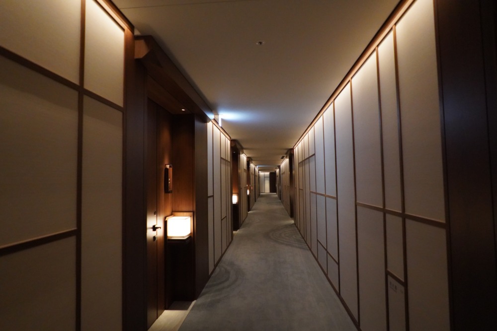 HOTEL THE MITSUI KYOTO宿泊記〜本館の廊下