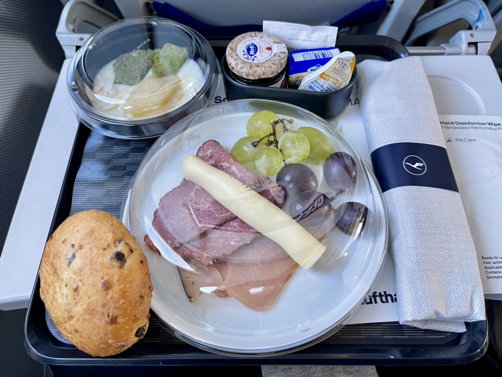 ルフトハンザビジネスクラス搭乗記/A320ビジネスクラス/朝食
