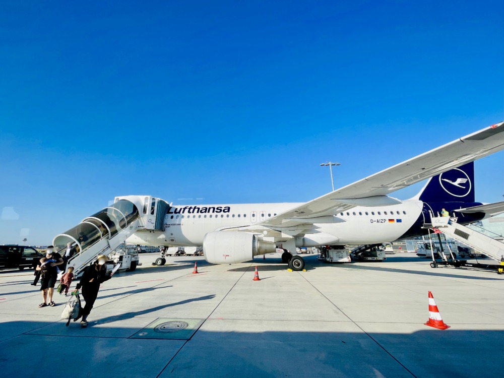 ルフトハンザビジネスクラス搭乗記/A320ビジネスクラス・フランクフルトに着陸