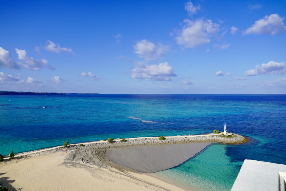 シェラトン沖縄サンマリーナリゾート宿泊記・オーシャンスイート・最上階からの眺め海側