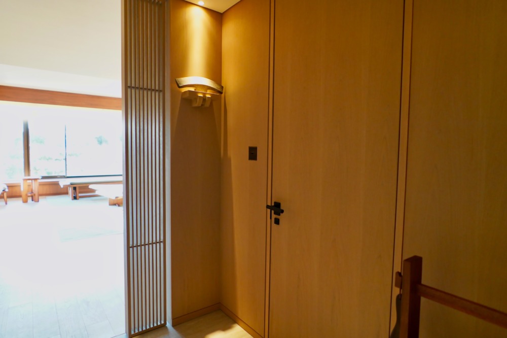 HOTEL THE MITSUI KYOTO宿泊記・ニジョウスイートの玄関ドア側