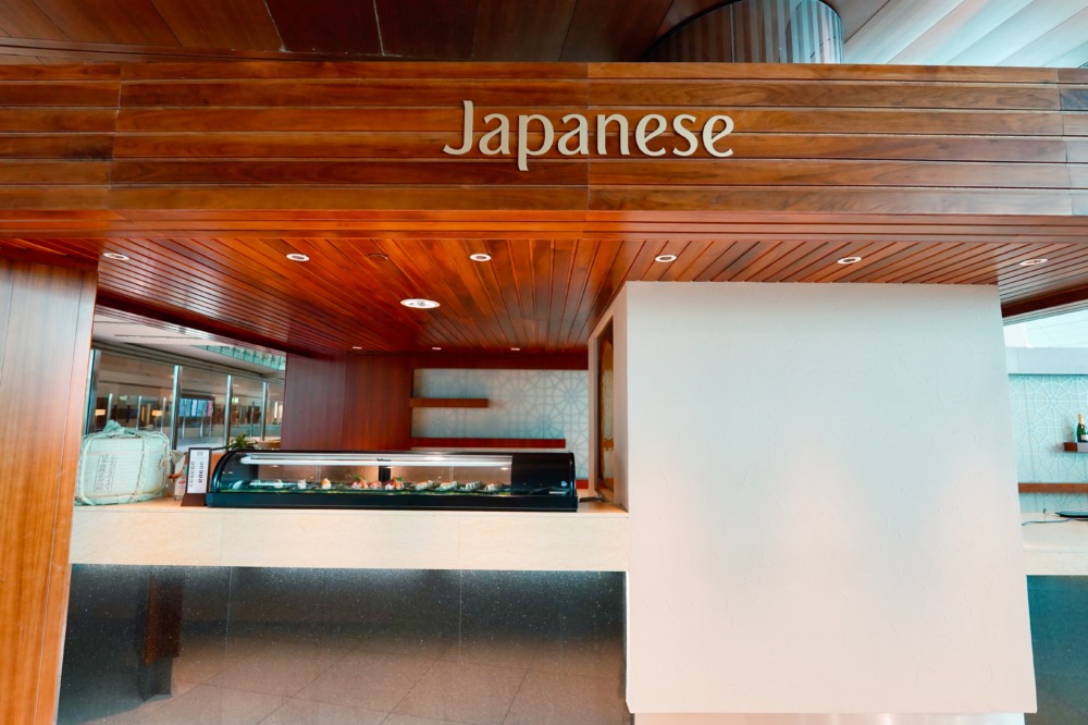 エミレーツ航空コンコースBファーストクラスラウンジ訪問記・レストラン・日本ブッフェ
