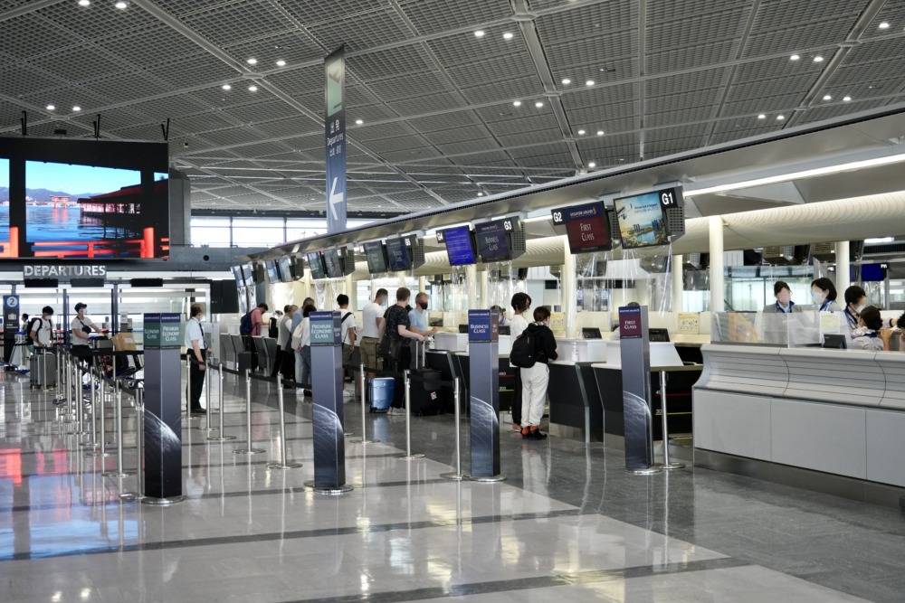 成田国際空港第1ターミナル・シンガポール航空チェックインカウンター