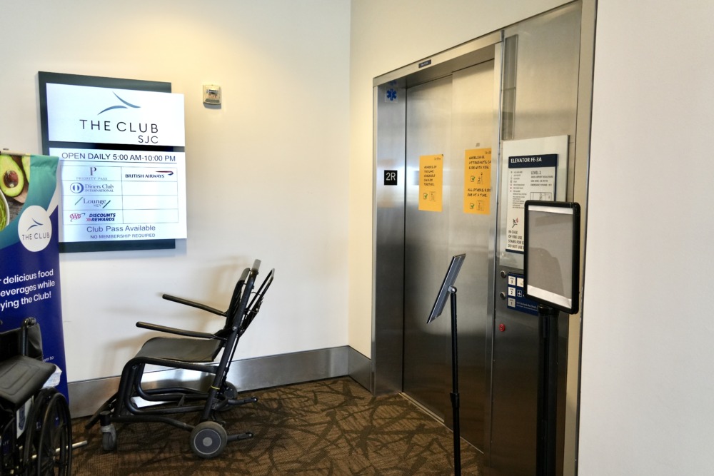 サンノゼ国際空港THE SJC CLUBラウンジへのエレベーター