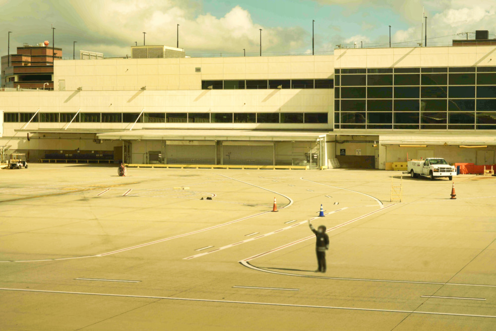 ZIPAIRフルフラット搭乗記・サンノゼ国際空港・フルフラットシート4A・、窓からの眺め・グッバイウェーブ