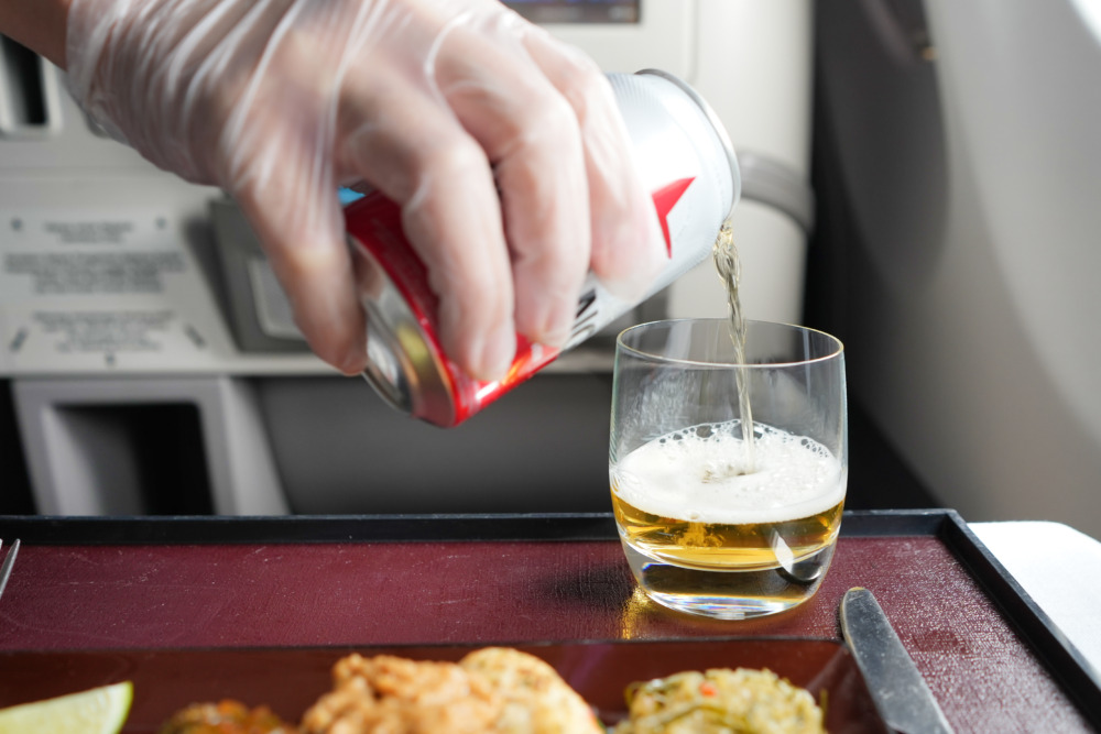 ガルーダインドネシア航空ビジネスクラス搭乗記・機内食・ビール