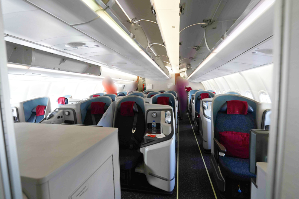 ガルーダインドネシア航空ビジネスクラス搭乗記・A330-900neo機内の様子