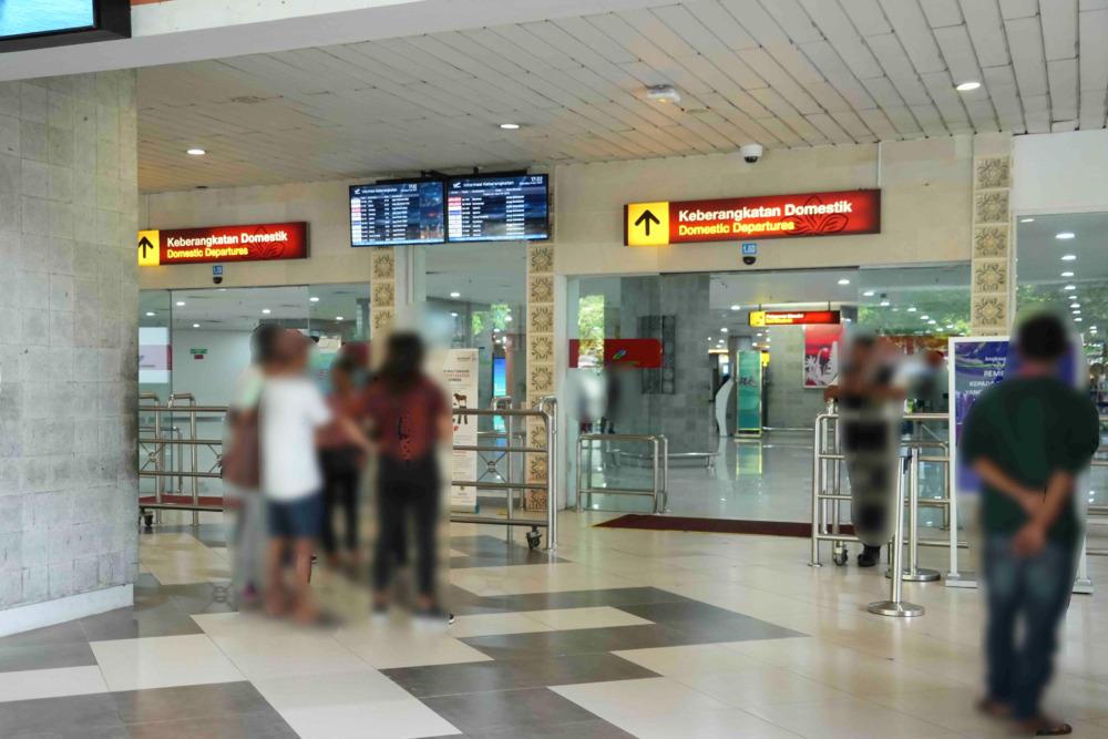 デンパサール・ングラライ国際空港に到着・国内線エリア入口
