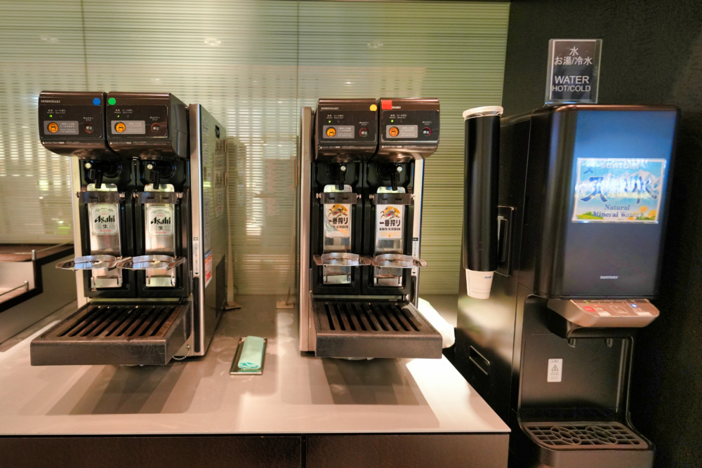 成田空港ANAラウンジ第5サテライト・ビール