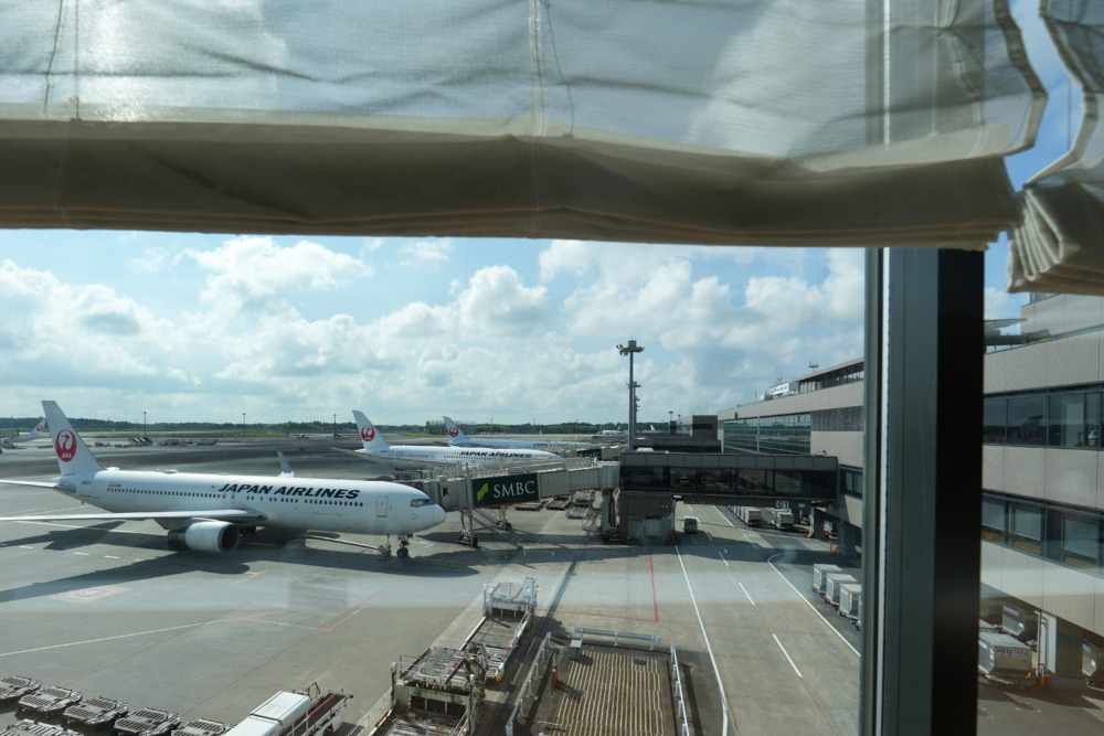 成田空港JALサクララウンジ訪問記・窓からの景色