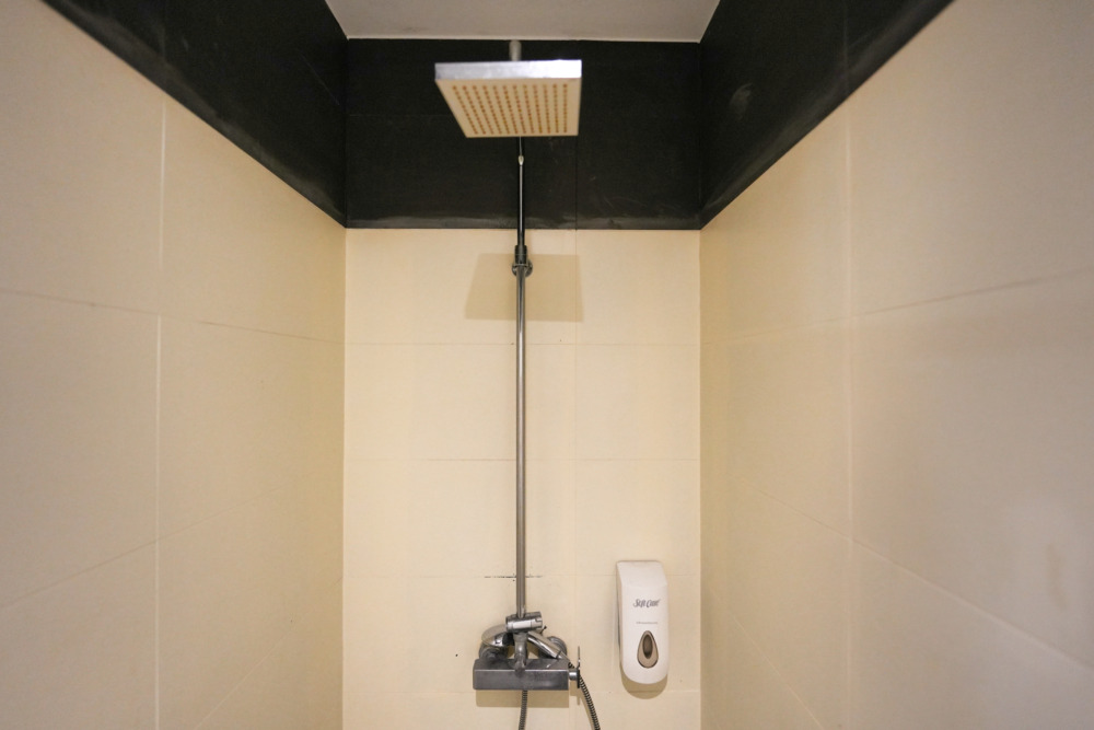 グアム国際空港サガンビスラタラウンジ・シャワー室