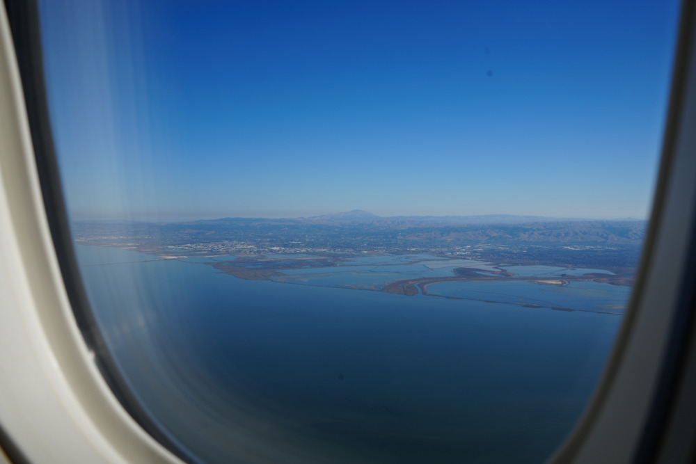 JAL国際線ファーストクラス搭乗記・サンフランシスコ上空へ