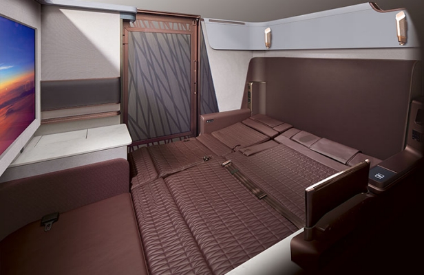 JAL国際線新機材A350-1000・ファーストクラスの座席をベッドにしたところ