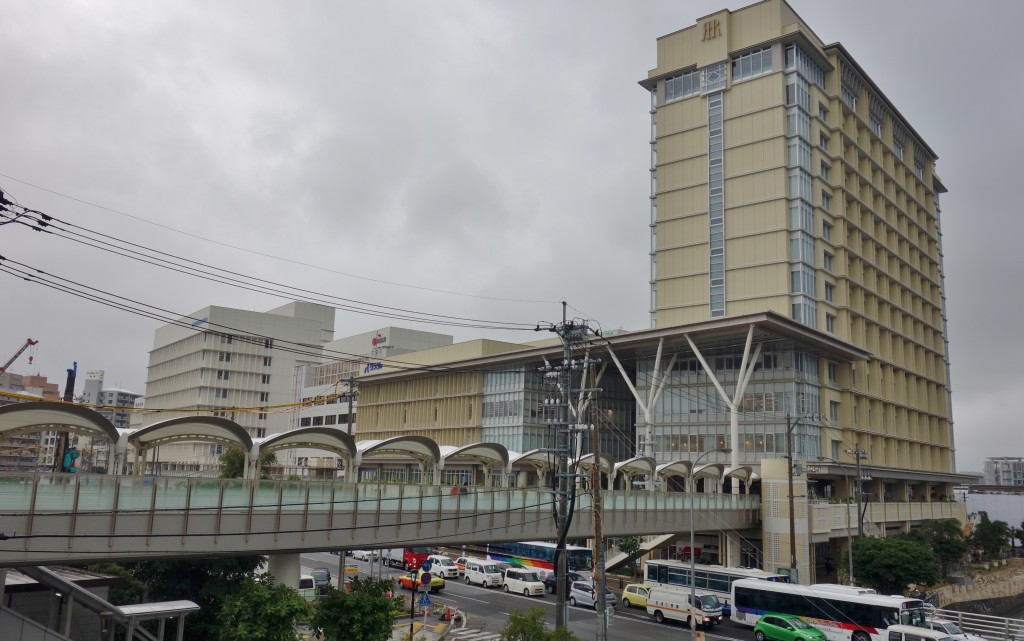 ゆいレール旭橋駅